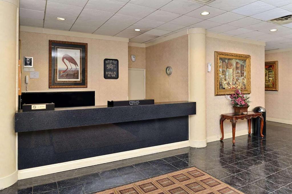 Ramada By Wyndham San Diego National City Kültér fotó
