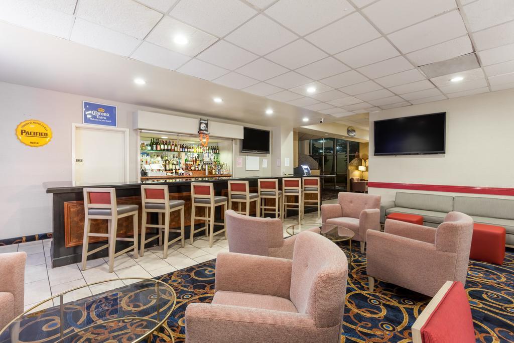 Ramada By Wyndham San Diego National City Kültér fotó