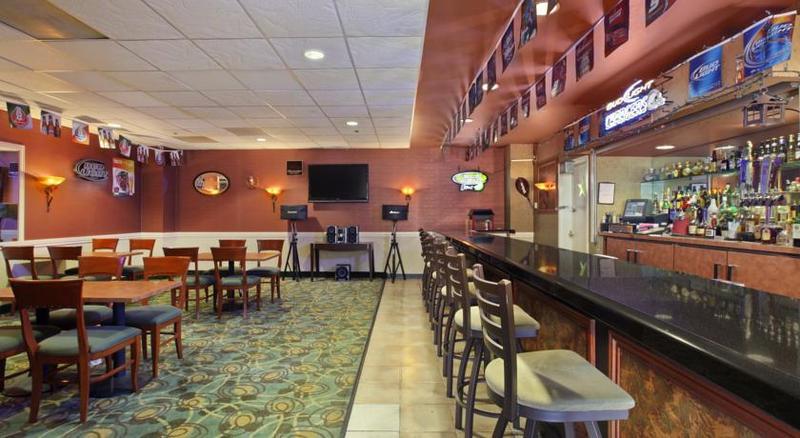 Ramada By Wyndham San Diego National City Kültér fotó