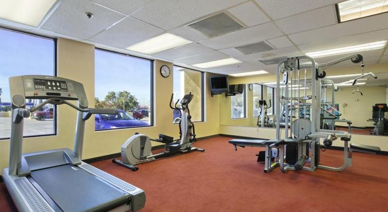 Ramada By Wyndham San Diego National City Kültér fotó