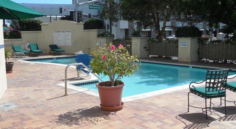 Ramada By Wyndham San Diego National City Kültér fotó